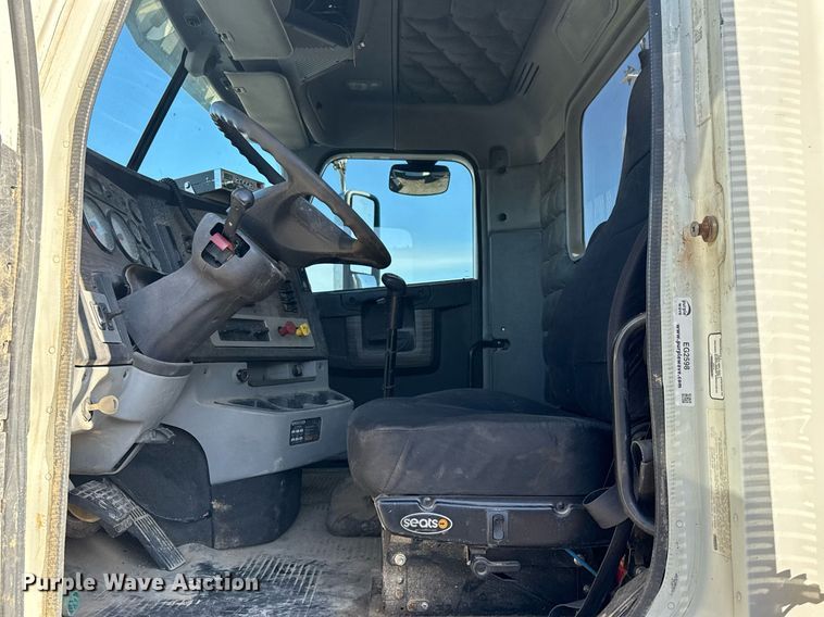 image for item EG2598 2011 Freightliner Coronado semi truck