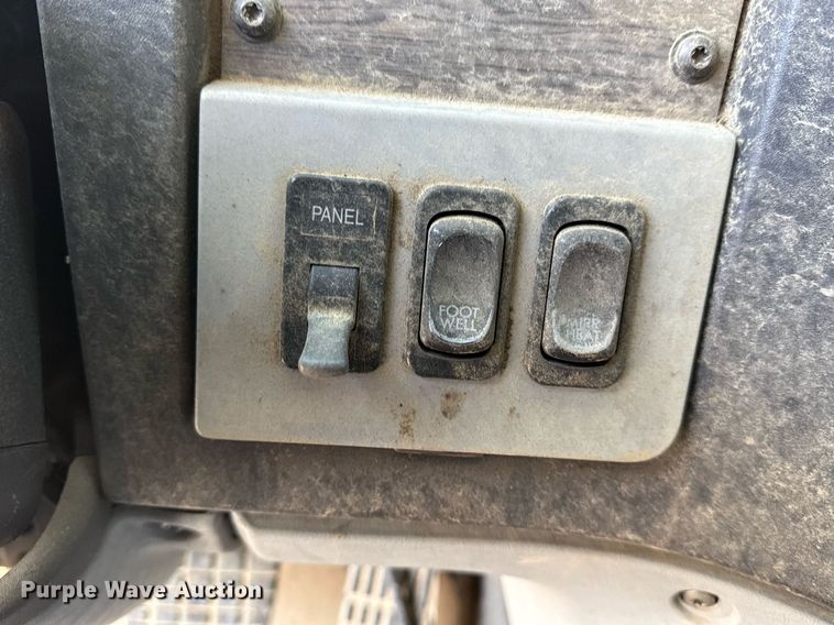 image for item EG2598 2011 Freightliner Coronado semi truck