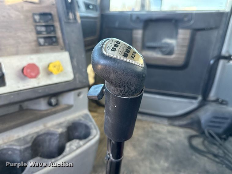 image for item EG2598 2011 Freightliner Coronado semi truck