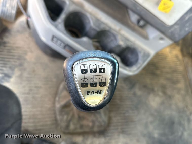 image for item EG2598 2011 Freightliner Coronado semi truck