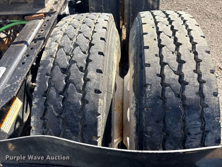 image for item EG2598 2011 Freightliner Coronado semi truck