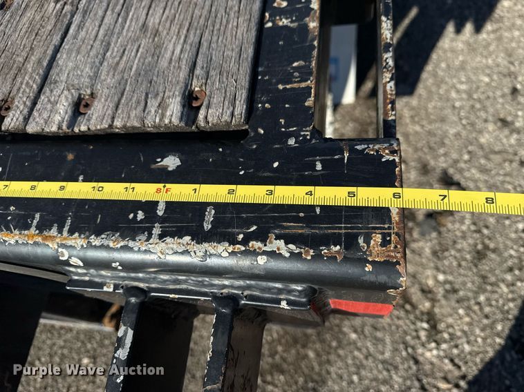 image for item EG2599 2013 Clark Trailers CFBT-2013 flatbed trailer