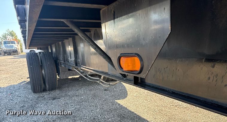 image for item EG2599 2013 Clark Trailers CFBT-2013 flatbed trailer