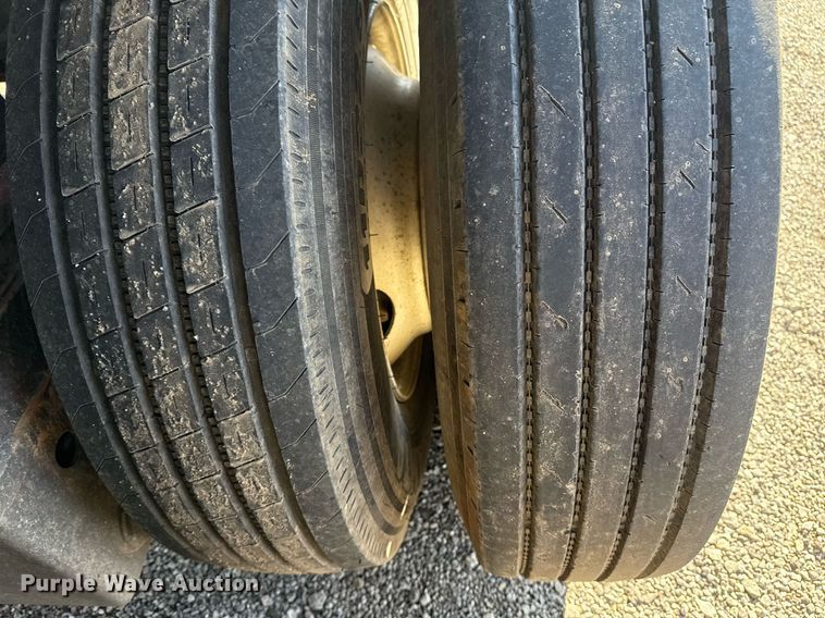 image for item EG2599 2013 Clark Trailers CFBT-2013 flatbed trailer