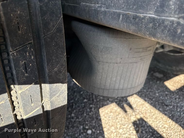 image for item EG2599 2013 Clark Trailers CFBT-2013 flatbed trailer