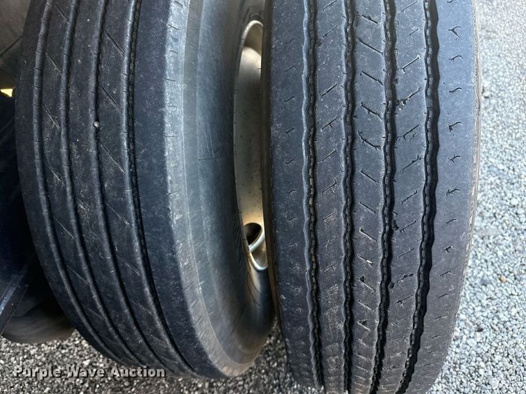 image for item EG2599 2013 Clark Trailers CFBT-2013 flatbed trailer