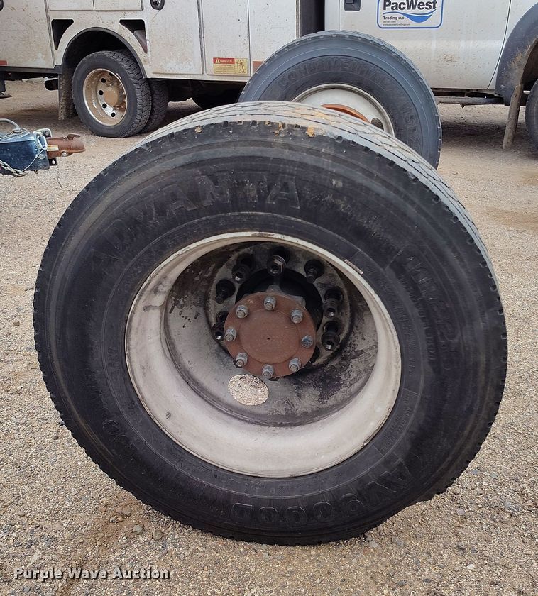 image for item EH0197 Truck axle