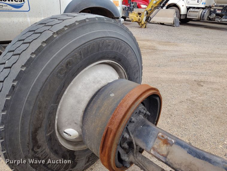 image for item EH0197 Truck axle