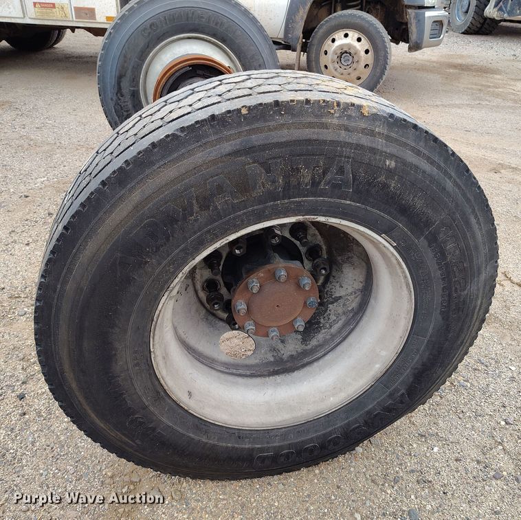 image for item EH0197 Truck axle