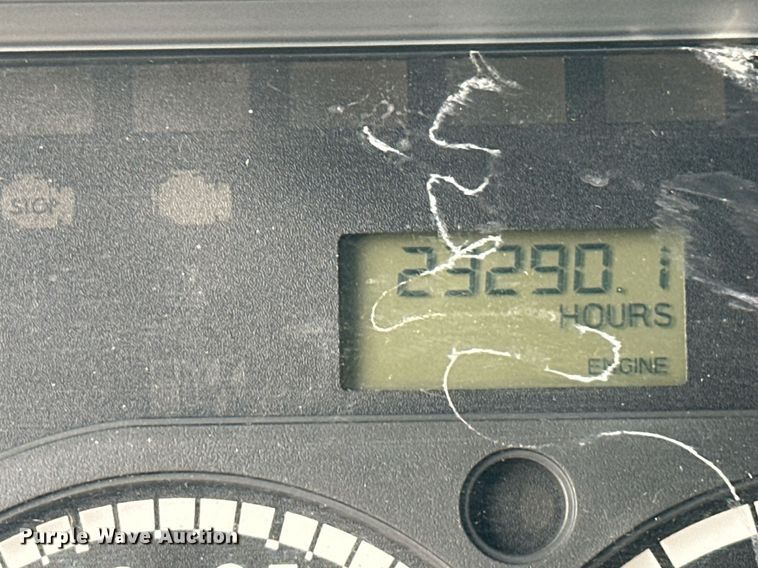 image for item EK0370 2013 Freightliner Cascadia 125 semi truck