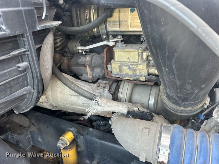 image for item EK0370 2013 Freightliner Cascadia 125 semi truck