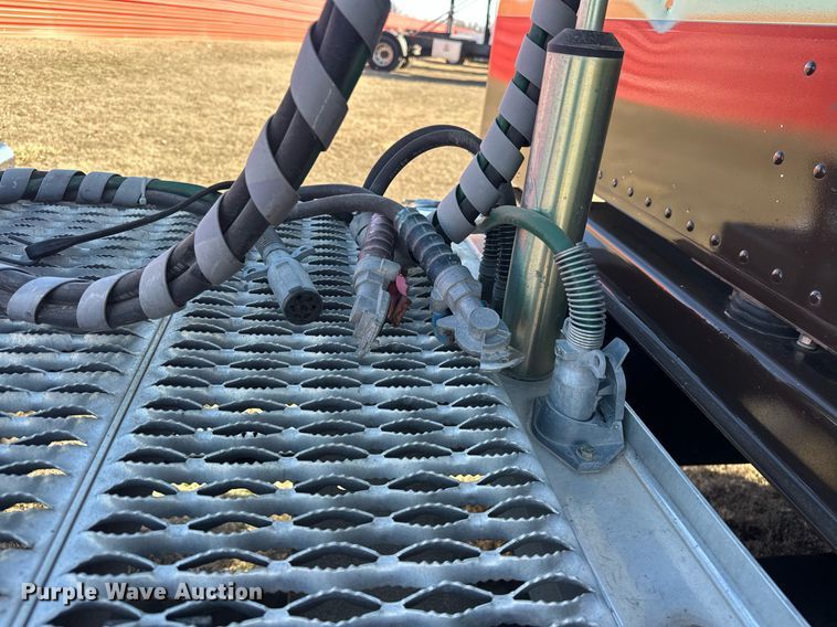 image for item EK0391 1987 Peterbilt 359 semi truck