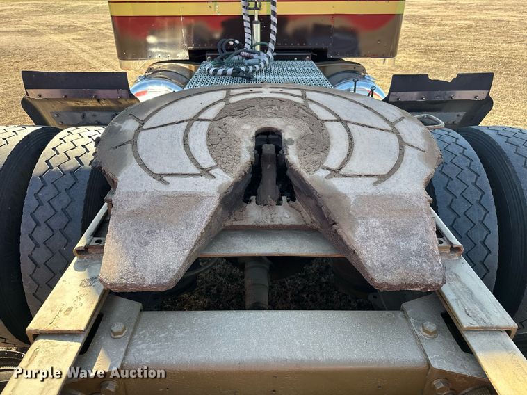 image for item EK0391 1987 Peterbilt 359 semi truck