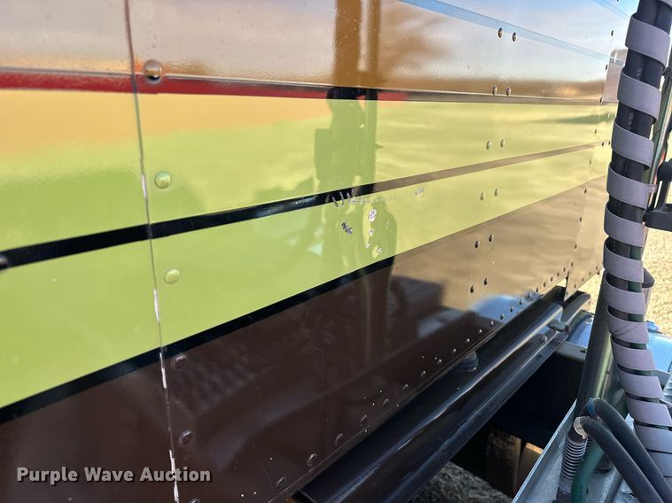 image for item EK0391 1987 Peterbilt 359 semi truck