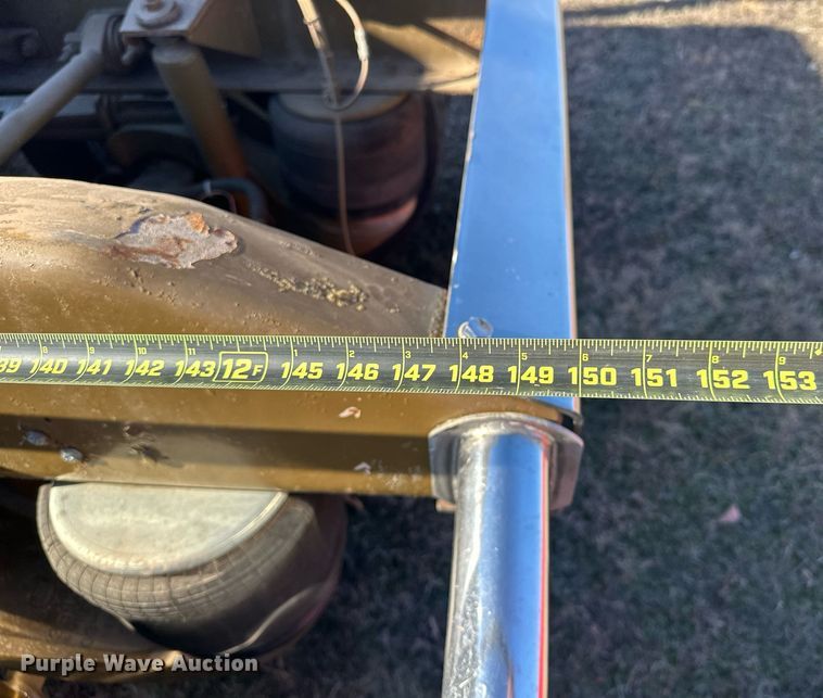 image for item EK0391 1987 Peterbilt 359 semi truck