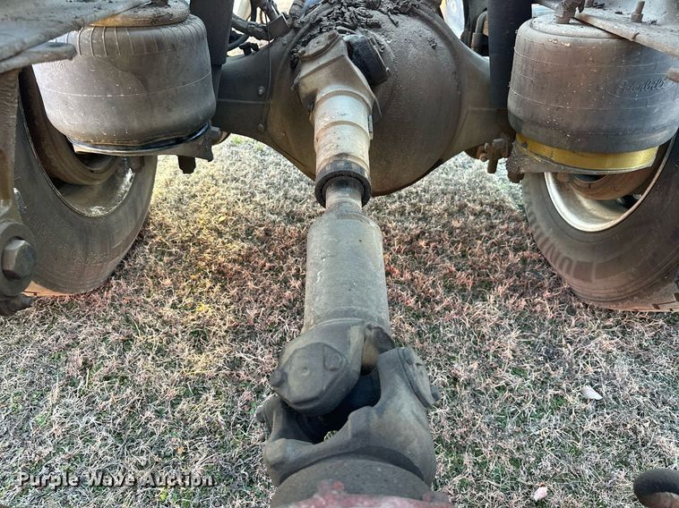 image for item EK0391 1987 Peterbilt 359 semi truck