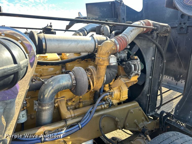 image for item EK0391 1987 Peterbilt 359 semi truck