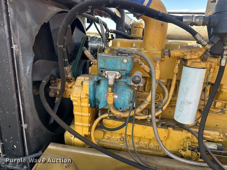 image for item EK0391 1987 Peterbilt 359 semi truck