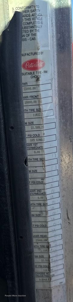 image for item EK0396 2000 Peterbilt 330 truck cab and chassis