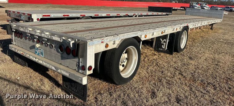image for item EK0397 2005 Wilson CFD-900 drop deck trailer