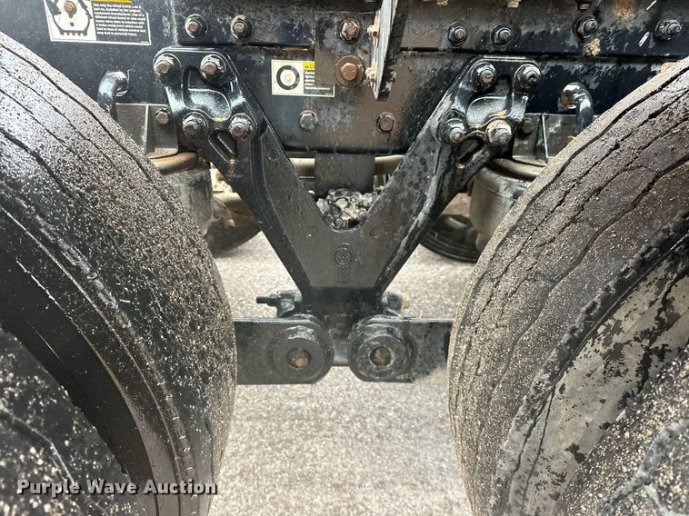 image for item EK0442 2015 Kenworth T660 semi truck