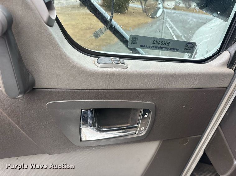 image for item EK0442 2015 Kenworth T660 semi truck