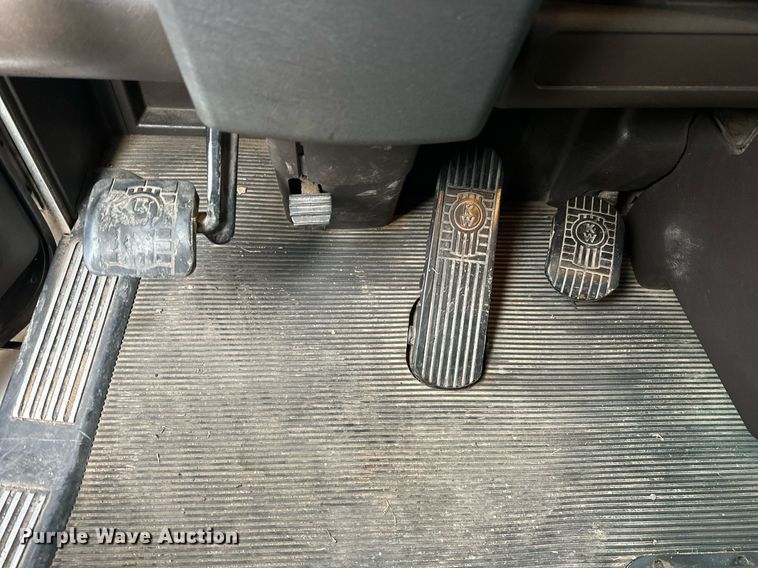 image for item EK0442 2015 Kenworth T660 semi truck