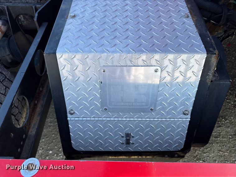 image for item EM3583 2007 International 9400i semi truck