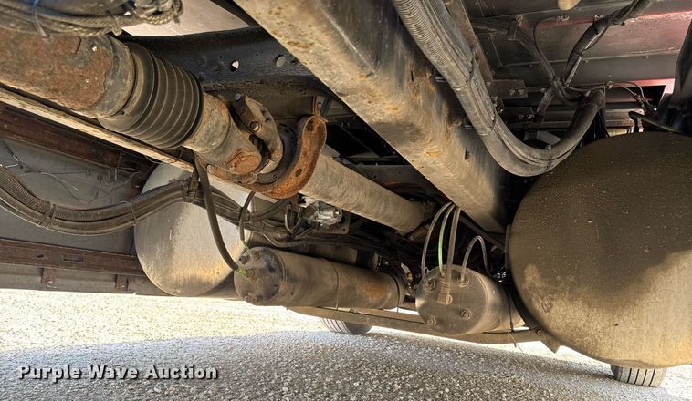 image for item EM3583 2007 International 9400i semi truck