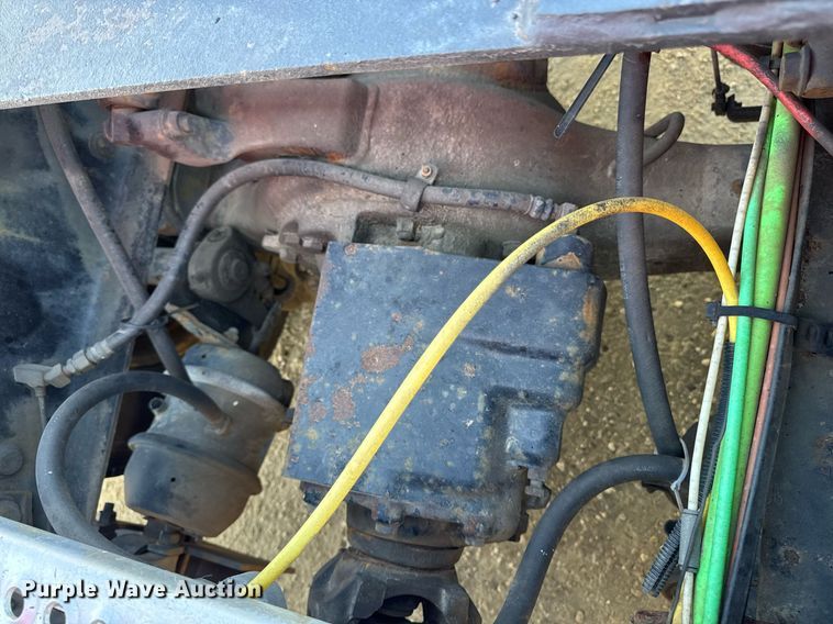 image for item EM3583 2007 International 9400i semi truck