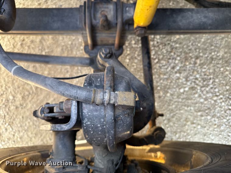 image for item EM3583 2007 International 9400i semi truck