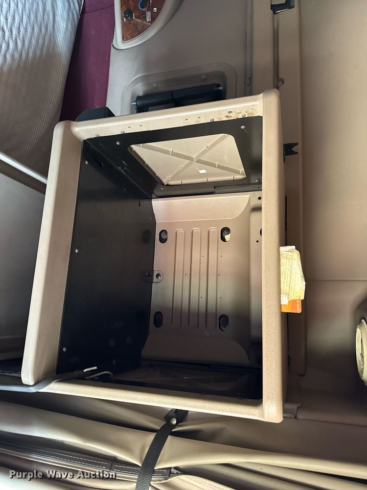 image for item EM3583 2007 International 9400i semi truck