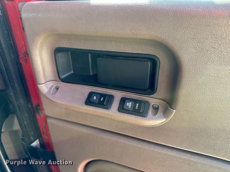 image for item EM3583 2007 International 9400i semi truck