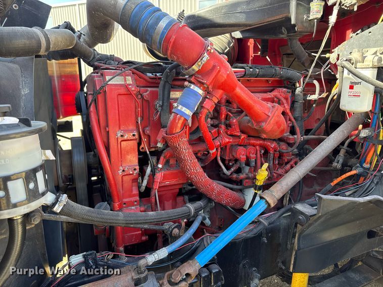 image for item EM3583 2007 International 9400i semi truck