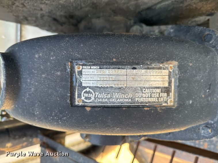 image for item EM3584 2010 Peterbilt 389 winch truck