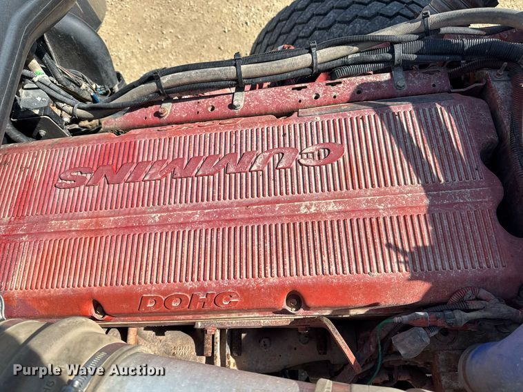 image for item EM3584 2010 Peterbilt 389 winch truck