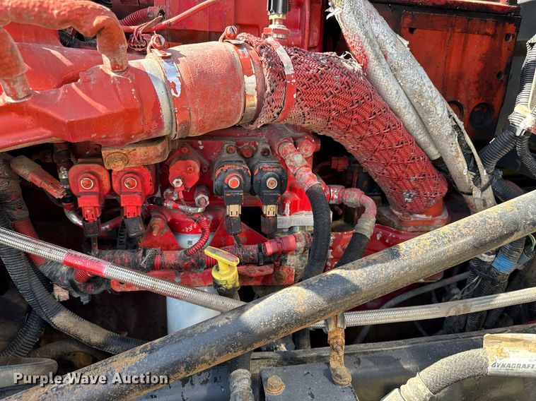 image for item EM3584 2010 Peterbilt 389 winch truck