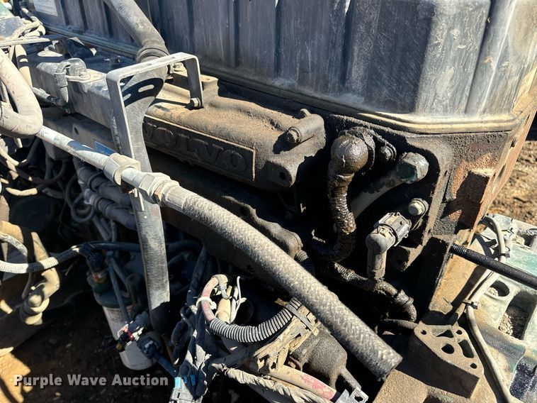 image for item EN5174 Volvo VED12D395 engine