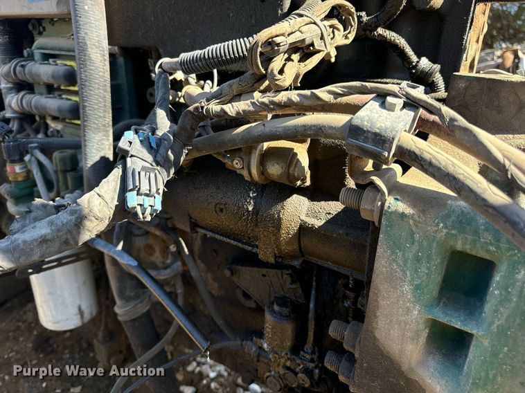 image for item EN5174 Volvo VED12D395 engine