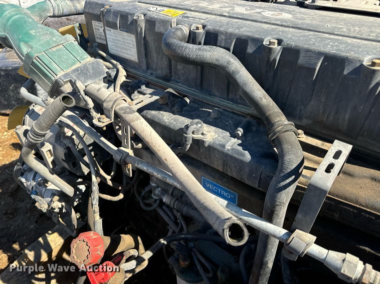 image for item EN5174 Volvo VED12D395 engine