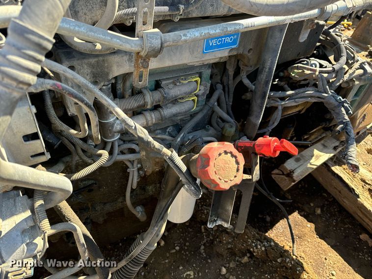 image for item EN5174 Volvo VED12D395 engine