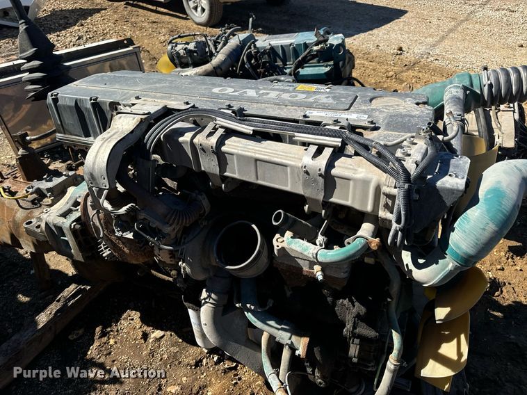 image for item EN5174 Volvo VED12D395 engine