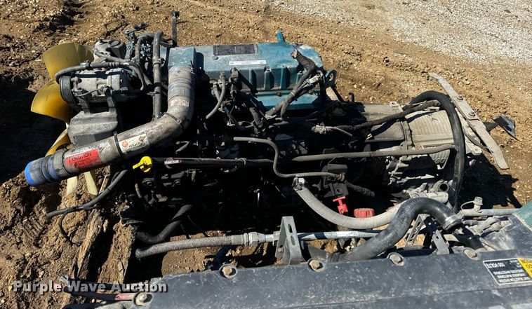 image for item EN5175 2002 International DT466 engine