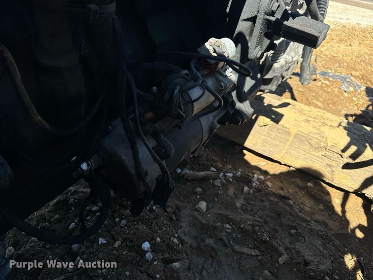 image for item EN5175 2002 International DT466 engine