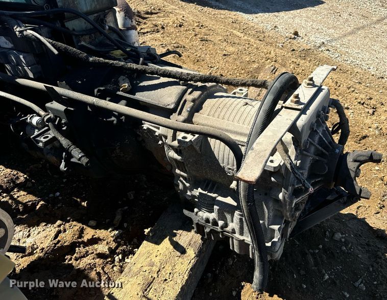 image for item EN5175 2002 International DT466 engine