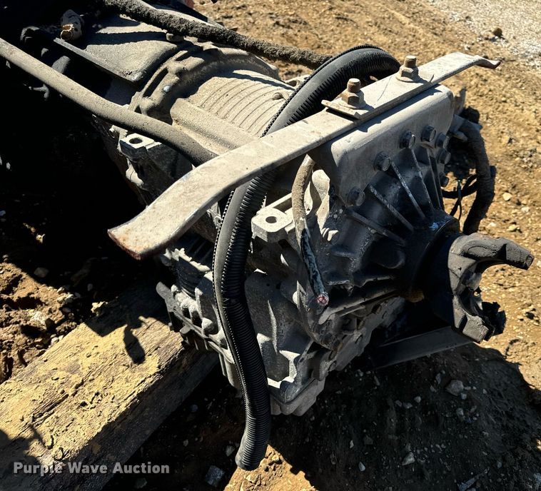 image for item EN5175 2002 International DT466 engine