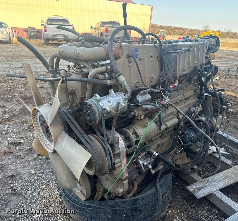 image for item EN5179 (2) Cummins engines