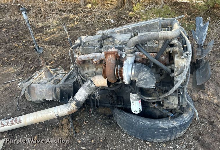 image for item EN5179 (2) Cummins engines