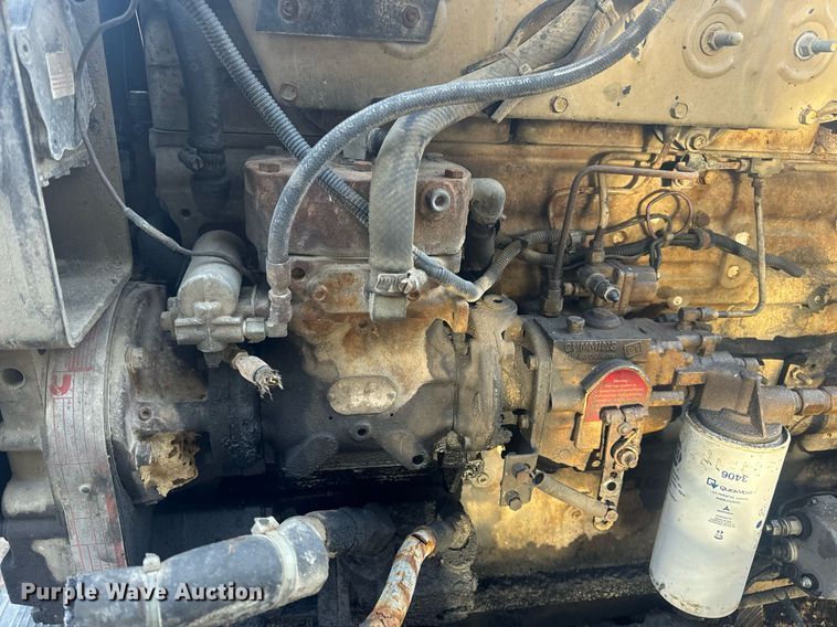 image for item EN5179 (2) Cummins engines