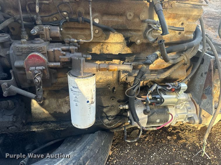 image for item EN5179 (2) Cummins engines